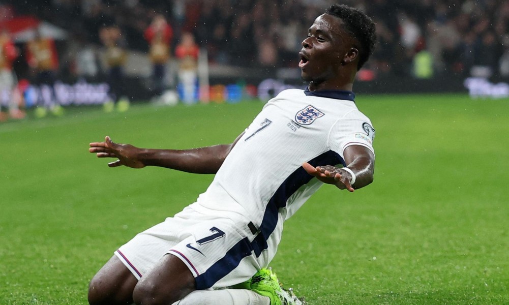 So sánh CF với các vị trí tiền đạo khác