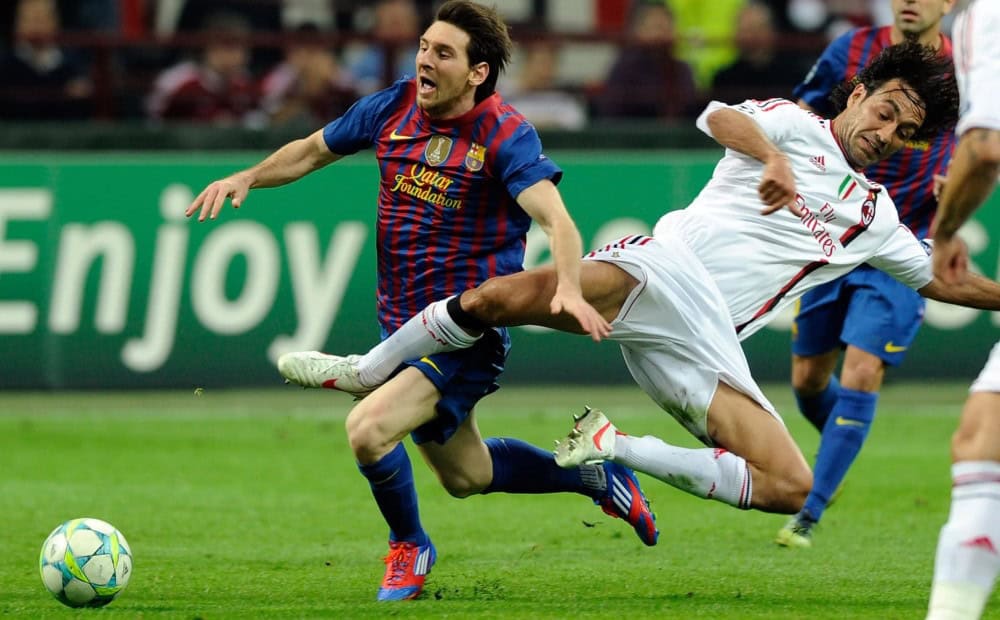 Hậu vệ quét là gì trong bóng đá và vai trò chiến thuật phòng ngự