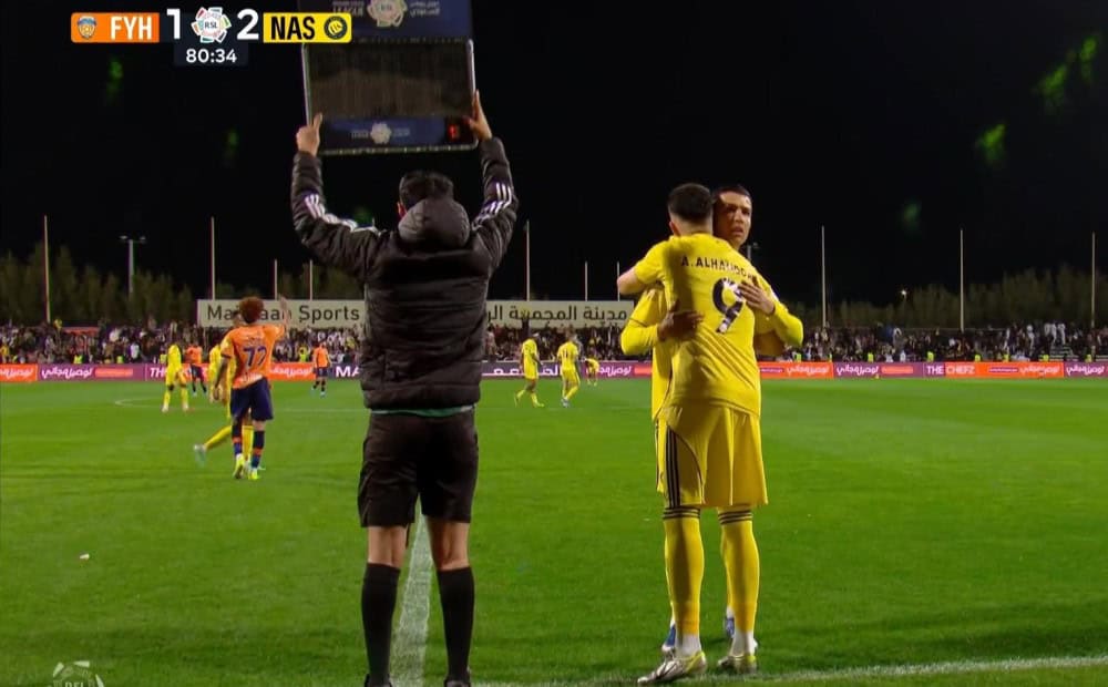 Kèo thay người là gì và cách phân tích dữ liệu cược chuyên sâu